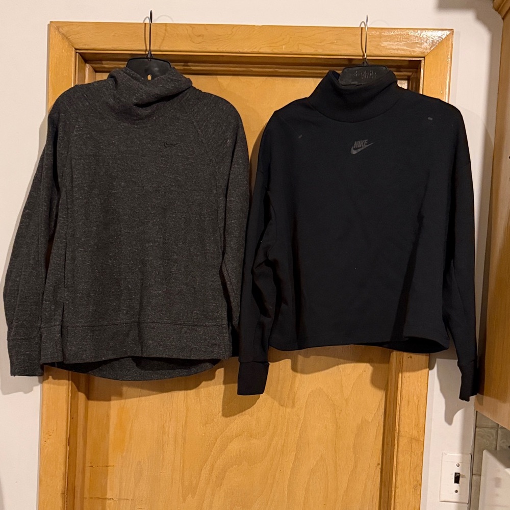 Nike Women's Gray and Black Sweatshirts